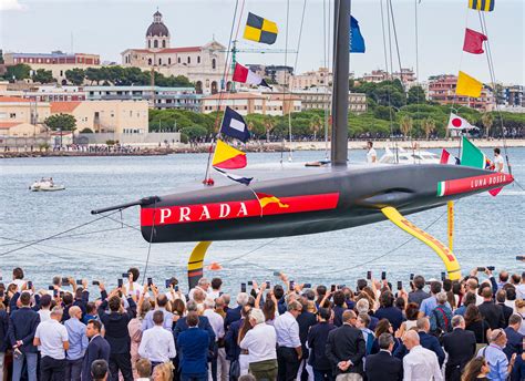 luna rossa miuccia prada|luna rossa prada pirelli boat.